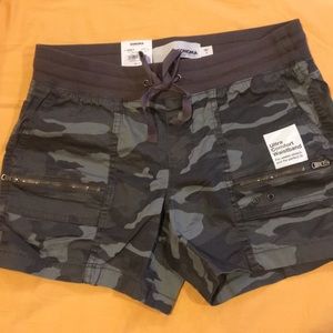 Sonoma Women's Shorts Camo size 4.